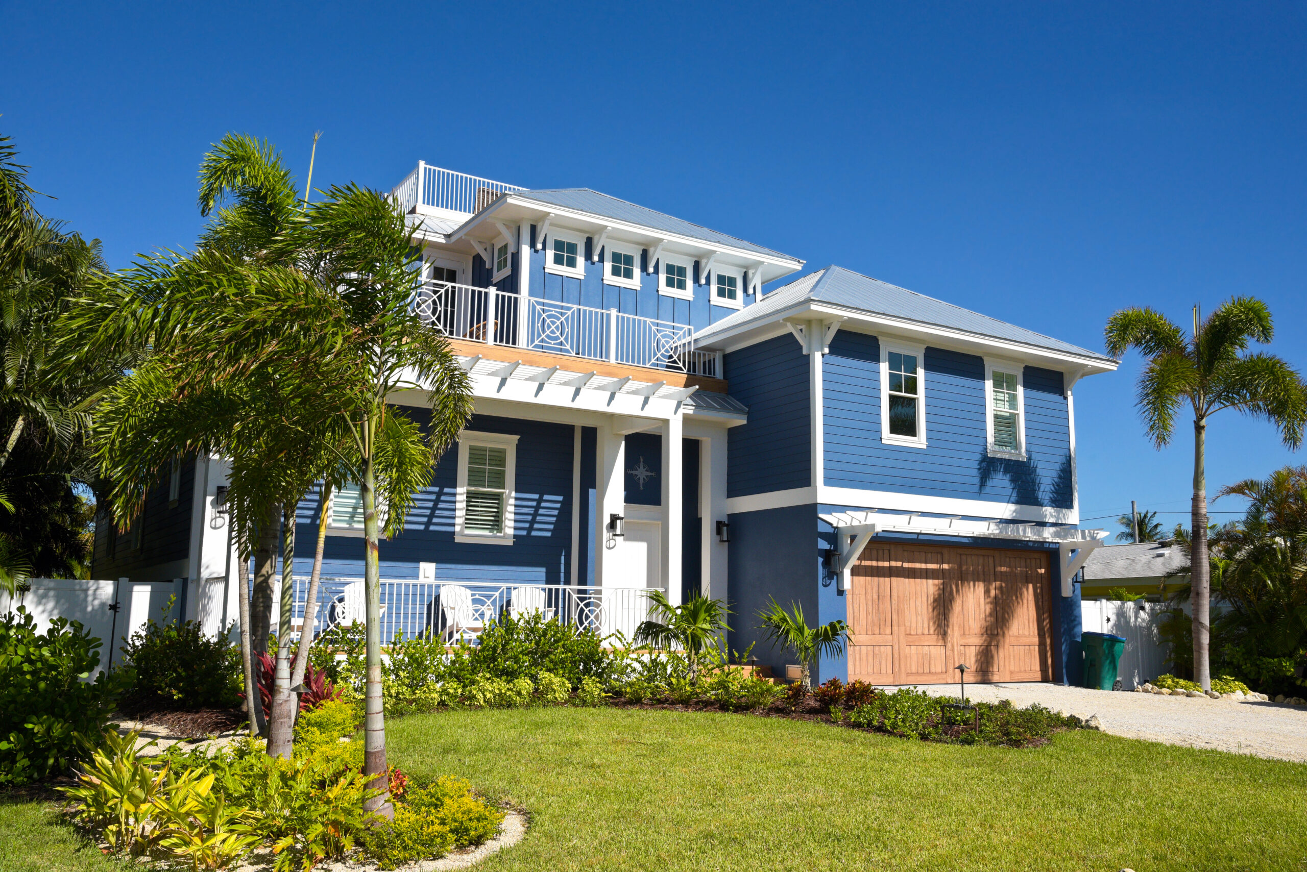 The Benefits of Purchasing a Vacation Home in Florida for Winter Getaways